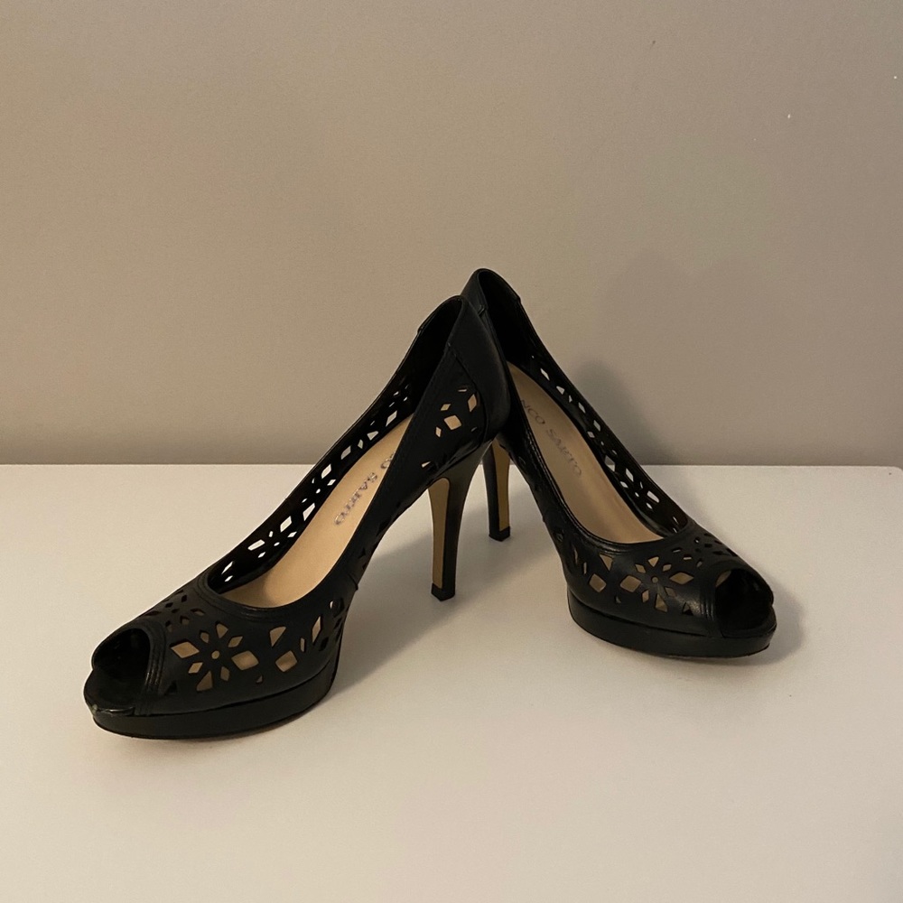 Black floral heels